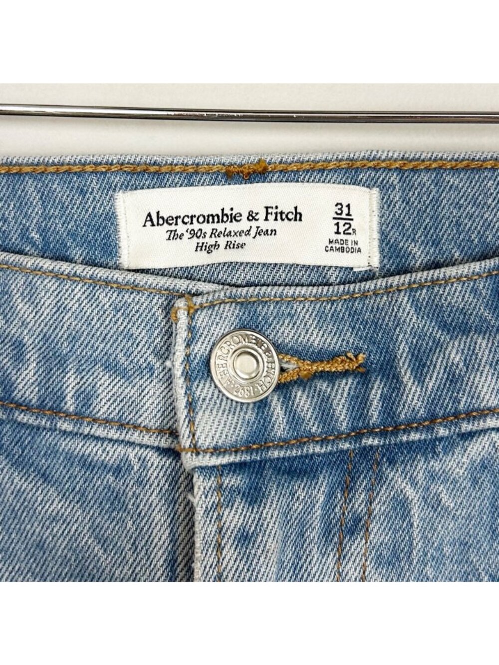 Abercrombie & Fitch The 90s Relaxed Jeans High Rise Size 31/12R Women's - Picture 4 of 4
